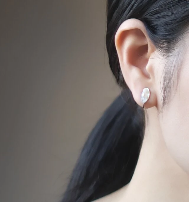 小さな三粒のひかり　イヤリング — 写真10